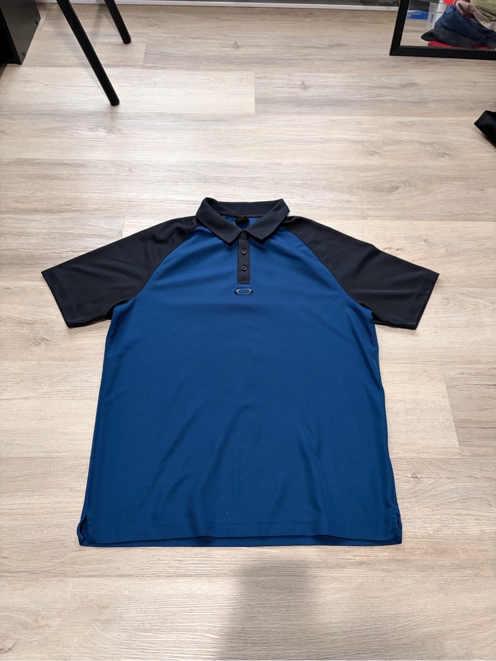 Oakley Men’s Royal Blue Polo with Black Raglan Sleeves
